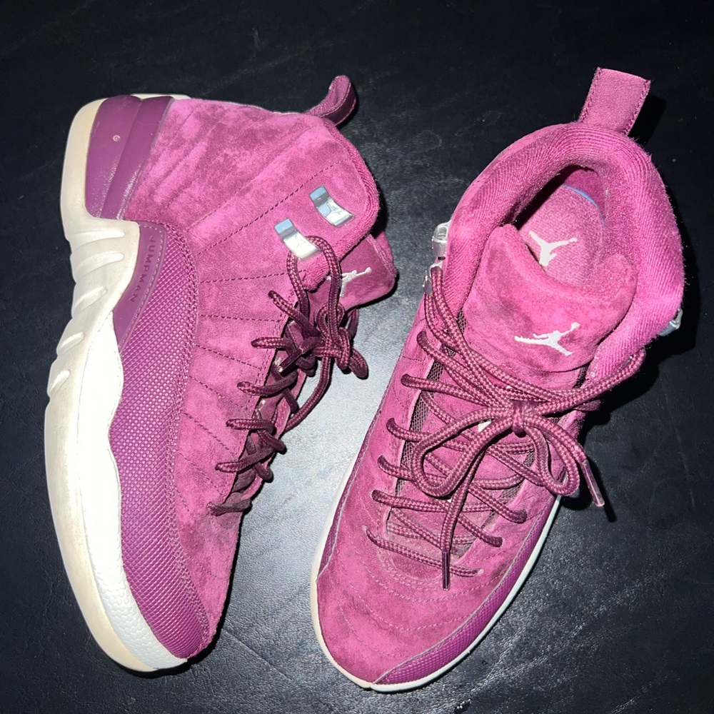 Jordan 12 Retro Bordeaux